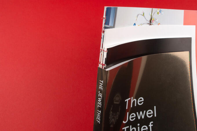 offene Fadenheftung als Schweizer Broschur