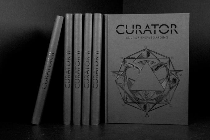 Hardcover Buch rundem Rücken und Relieflack