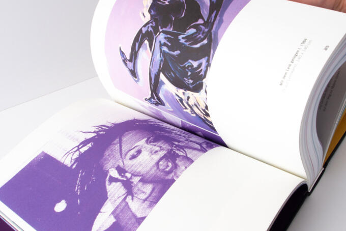 verschiedene Papiere in einem Buch