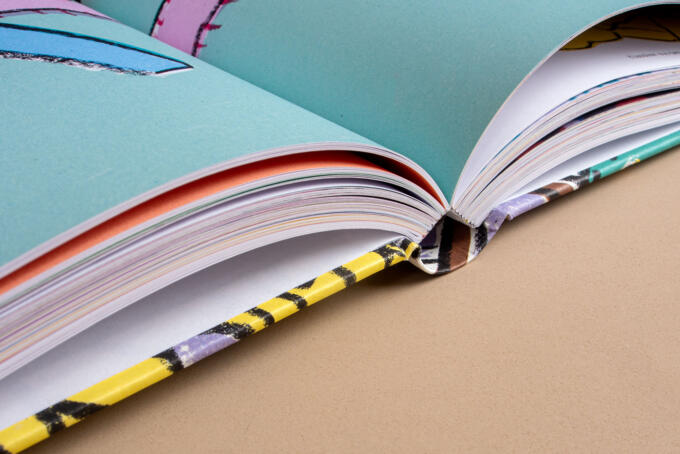 vegan gedrucktes Buch mit veganem Leim